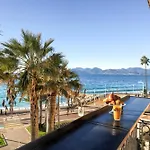 Cocoon In Sea View. Cannes
