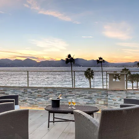 Cocoon In Sea View. Апартаменты