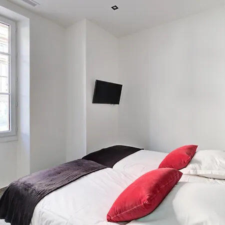 Cocoon In Sea View. *