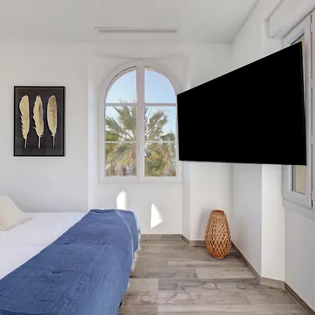 Cocoon In Sea View. Cannes