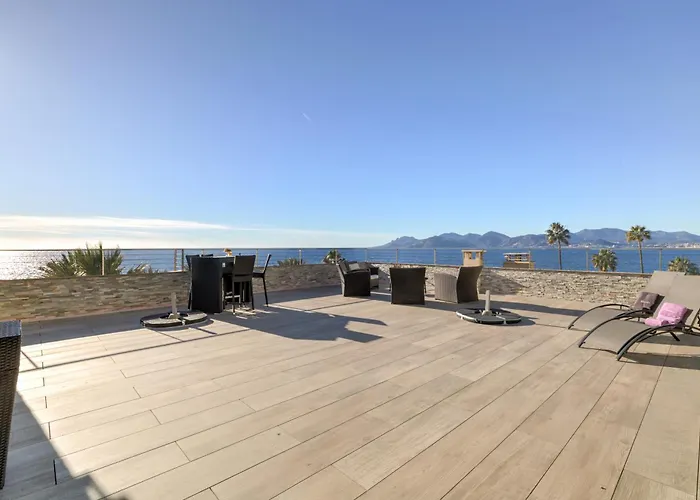 Cocoon In Sea View. * Cannes