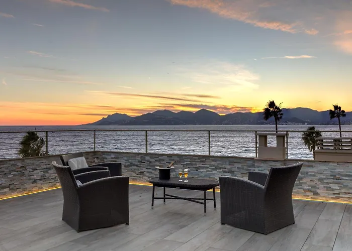 Cocoon In Sea View. Apartman