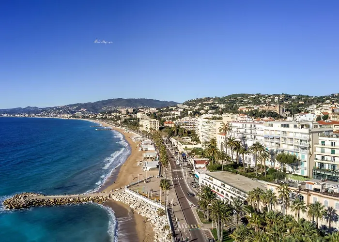 Cocoon In Sea View. Cannes