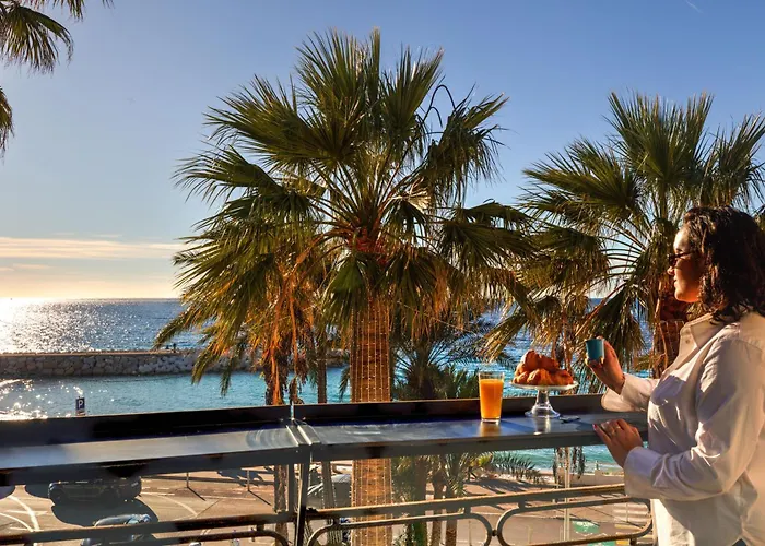Cocoon In Sea View. *